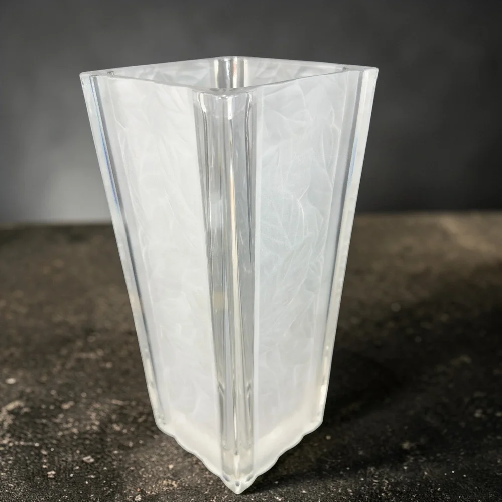 Mikasa Garden Splendor Square Vase‎ Frosted Leaf Crystal Japan New in Box Clear
